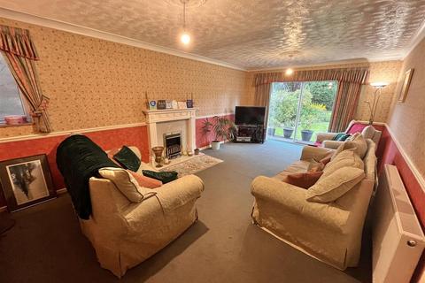 3 bedroom detached house for sale, Valley Drive, Handforth, Wilmslow