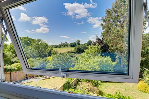 4 bedroom detached house for sale, Holywell Road, Studham, Bedfordshire, LU6