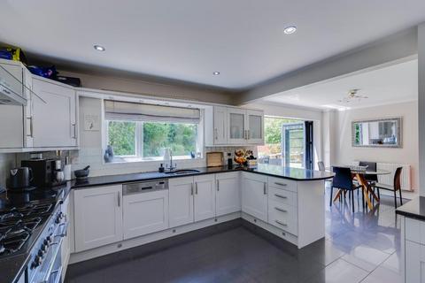 5 bedroom detached house for sale, Highgrove, Ystradowen, Cowbridge, Vale of Glamorgan, CF71 7TE