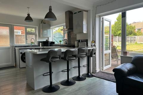 4 bedroom semi-detached house for sale, Ramsgate Road, Broadstairs CT10