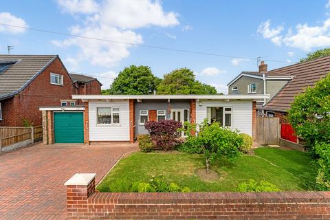 3 bedroom detached bungalow for sale, Oakwood Avenue, Ashton-In-Makerfield, WN4
