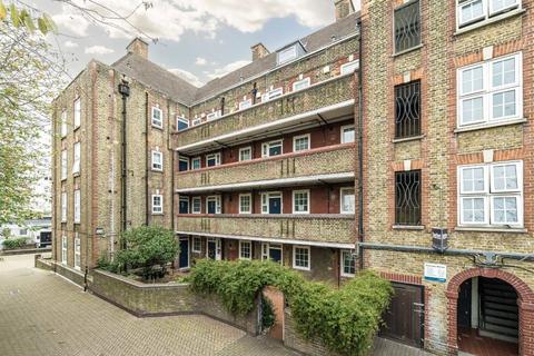 George Row, London SE16
