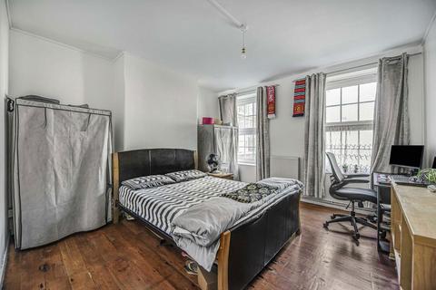 2 bedroom flat for sale, George Row, London SE16
