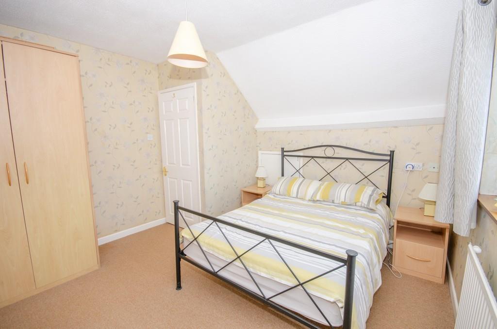 Bedroom 2 pic 2.jpg