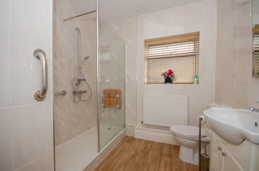 Shower room.jpg