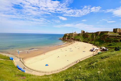 4 bedroom maisonette for sale, Lovaine Row, Tynemouth