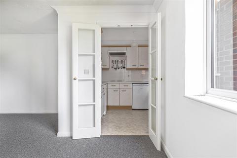 1 bedroom retirement property for sale, Station Street, Saffron Walden CB11