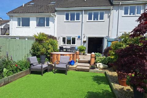 3 bedroom townhouse for sale, Pentle Drive, Pentlepoir