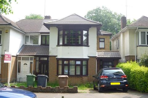 Halfway Avenue, Luton LU4