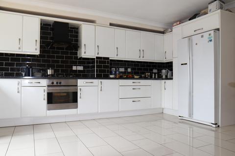 undefined, Halfway Avenue, Luton LU4