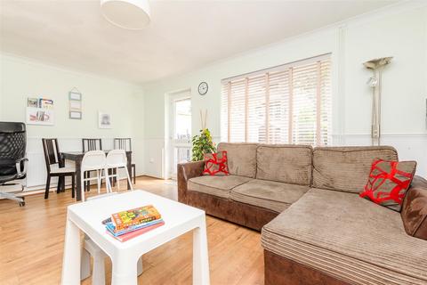 3 bedroom semi-detached house for sale, The Nursery, Erith DA8