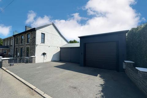 undefined, Llanpumsaint, Carmarthen