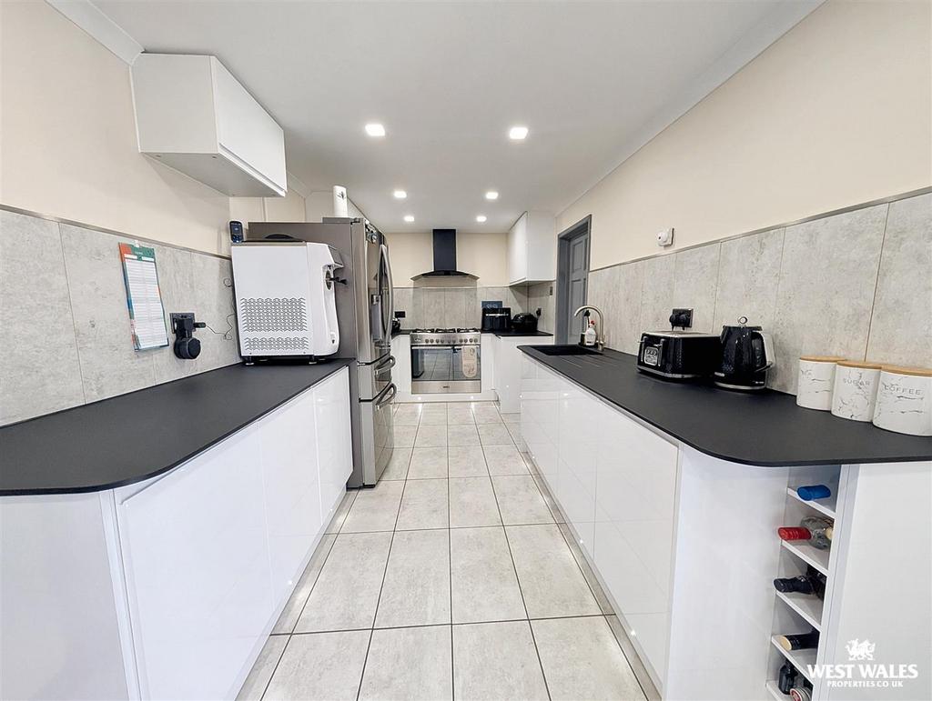 PXL 20250619 085043101.jpg