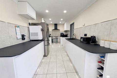 undefined, Llanpumsaint, Carmarthen