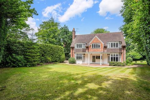 5 bedroom detached house for sale, Waterhouse Lane, Kingswood