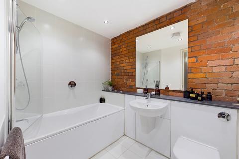 2 bedroom apartment for sale, Ellesmere Street, Manchester M15