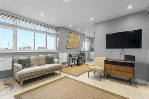 Studio to rent, Pinehurst Court, Colville Gardens, London, W11