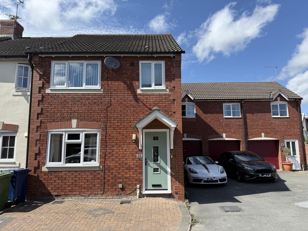 3 Bedroom End Terrace for Sale
