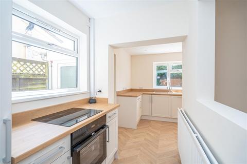3 bedroom semi-detached house for sale, 50 Beechwood Avenue, Wednesfield, Wolverhampton, WV11 1DT