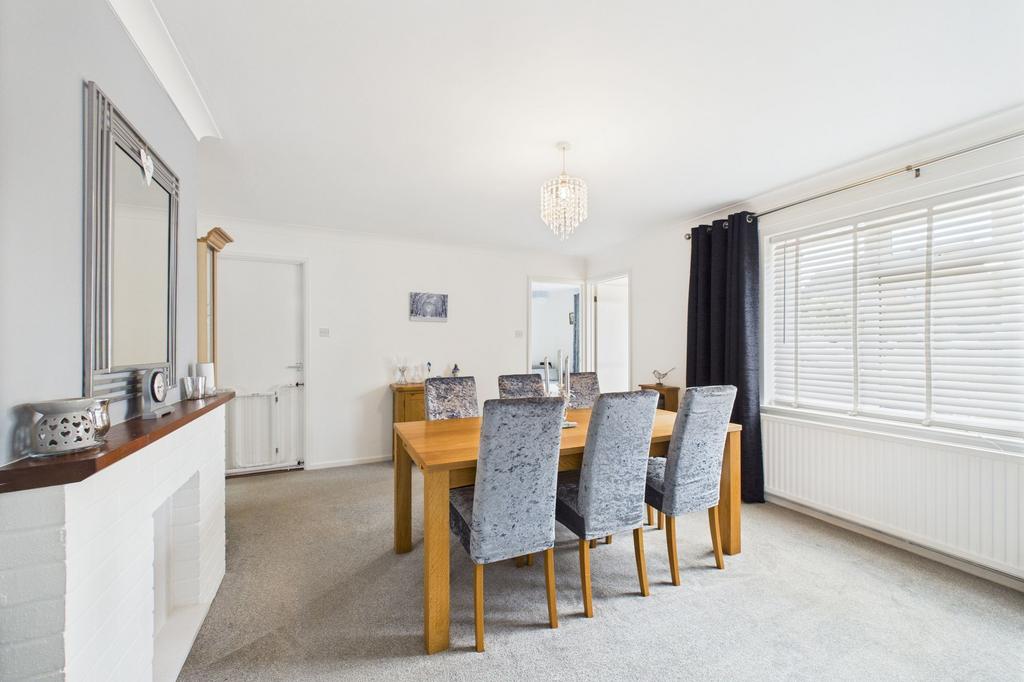 Lounge / dining room