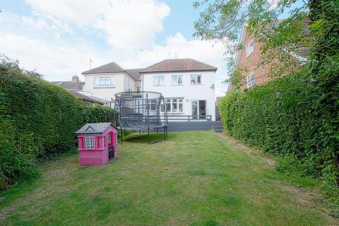 4 bedroom semi-detached house for sale, Greens Farm Lane, Billericay CM11