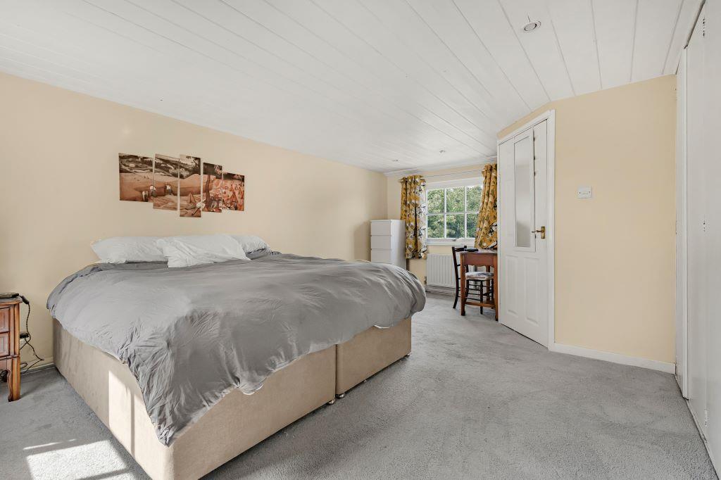 Bed3.JPG