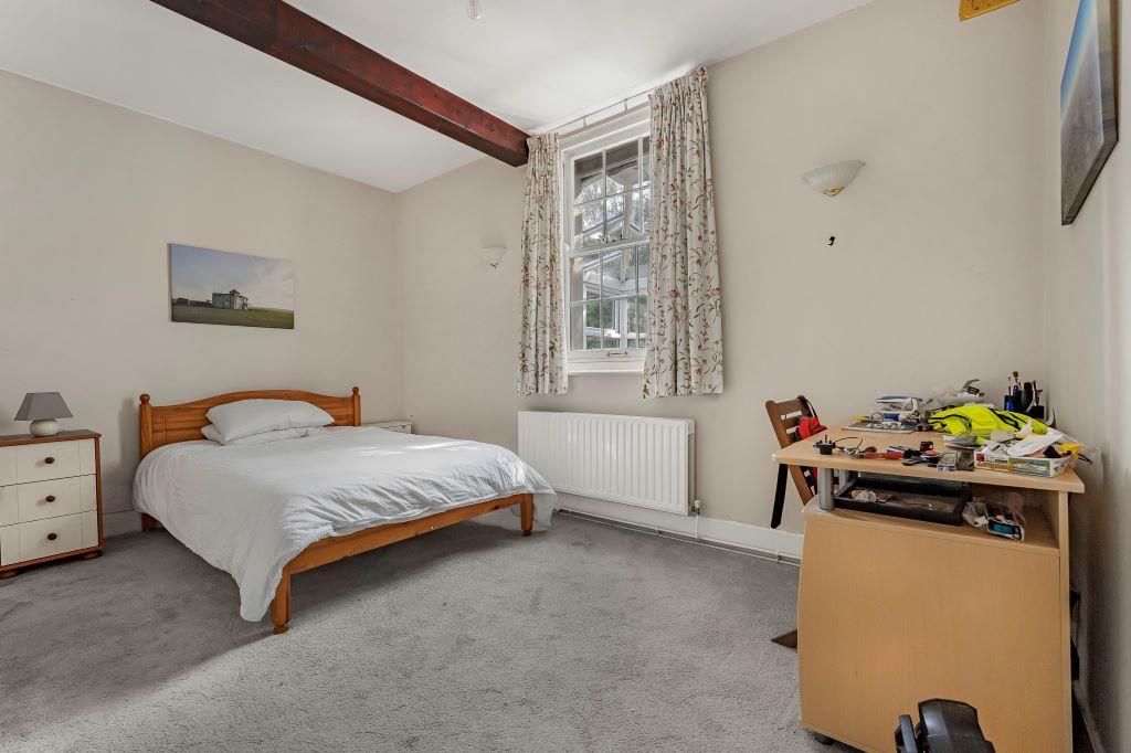 Bed5.JPG