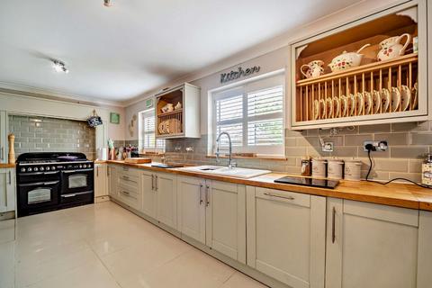 4 bedroom detached house for sale, Burghfield Bridge, Burghfield, Reading, Berkshire
