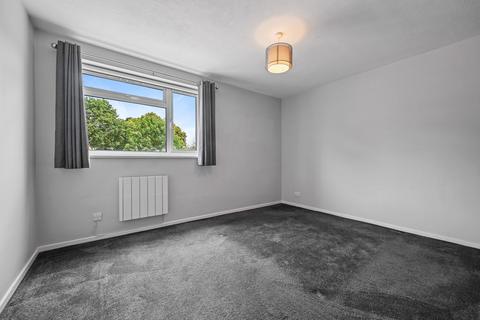 2 bedroom apartment to rent, Weir Road, Neville Court, SW12
