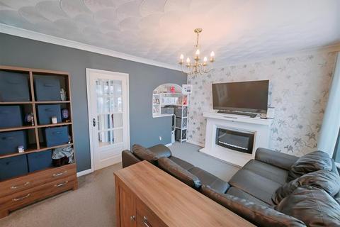 2 bedroom detached bungalow for sale, Keegan Place, Canvey Island SS8