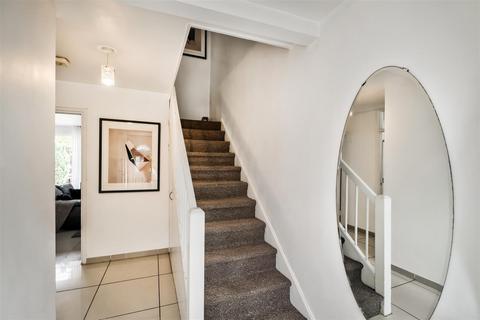 35 Abbey Road, London, E15 3JZ
