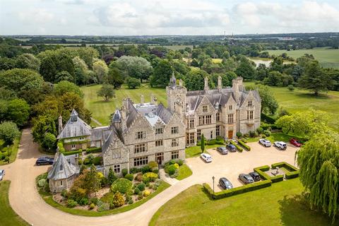 undefined, Gilston Park, Gilston