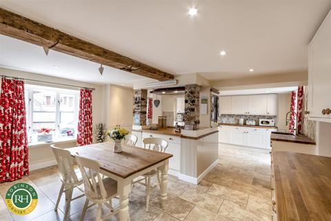 4 bedroom detached house for sale, Doncaster Road, Barnburgh, Doncaster