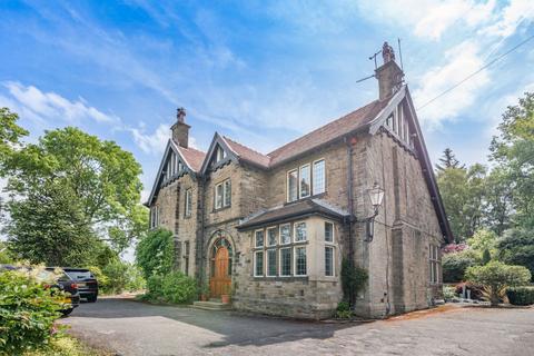 4 bedroom detached house for sale, Lane Head Road, Shepley, HD8 8BW