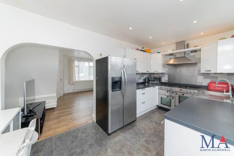 4 bedroom terraced house for sale, Theobald Street, Borehamwood