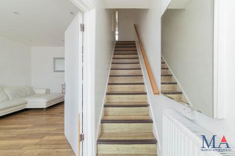 4 bedroom terraced house for sale, Theobald Street, Borehamwood