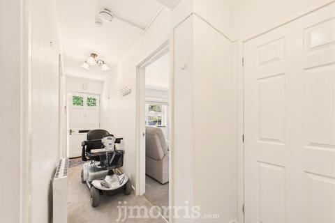 2 bedroom flat for sale, Spring Gardens, Cawdor Court Spring Gardens, SA67
