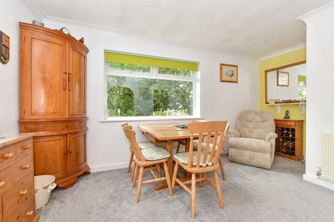 2 bedroom detached bungalow for sale, Lawn Close, Tenterden, Kent