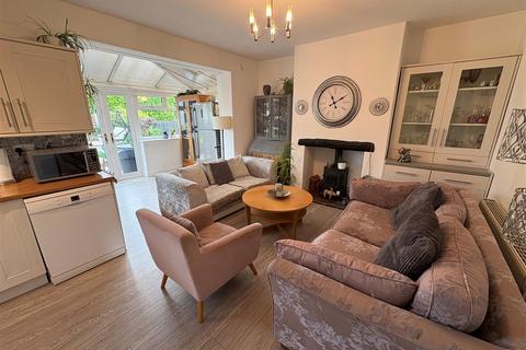 3 Fieldway, Clayton, Bradford, BD14 6RP