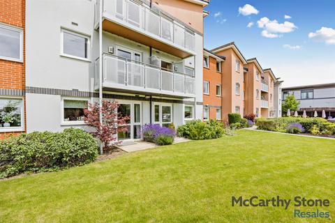 1 bedroom apartment for sale, Benedict Court, Western Avenue, Newbury, Berkshire, RG14 1AR