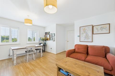 16 Doctors Acre, Hook, RG27 9UW