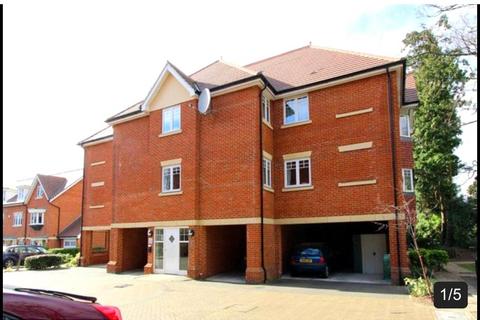 2 bedroom flat to rent, Priory Fields, Hertfordshire WD17
