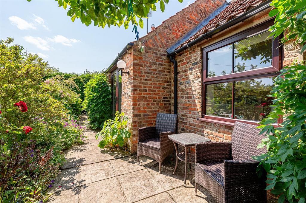 Cottage Patio