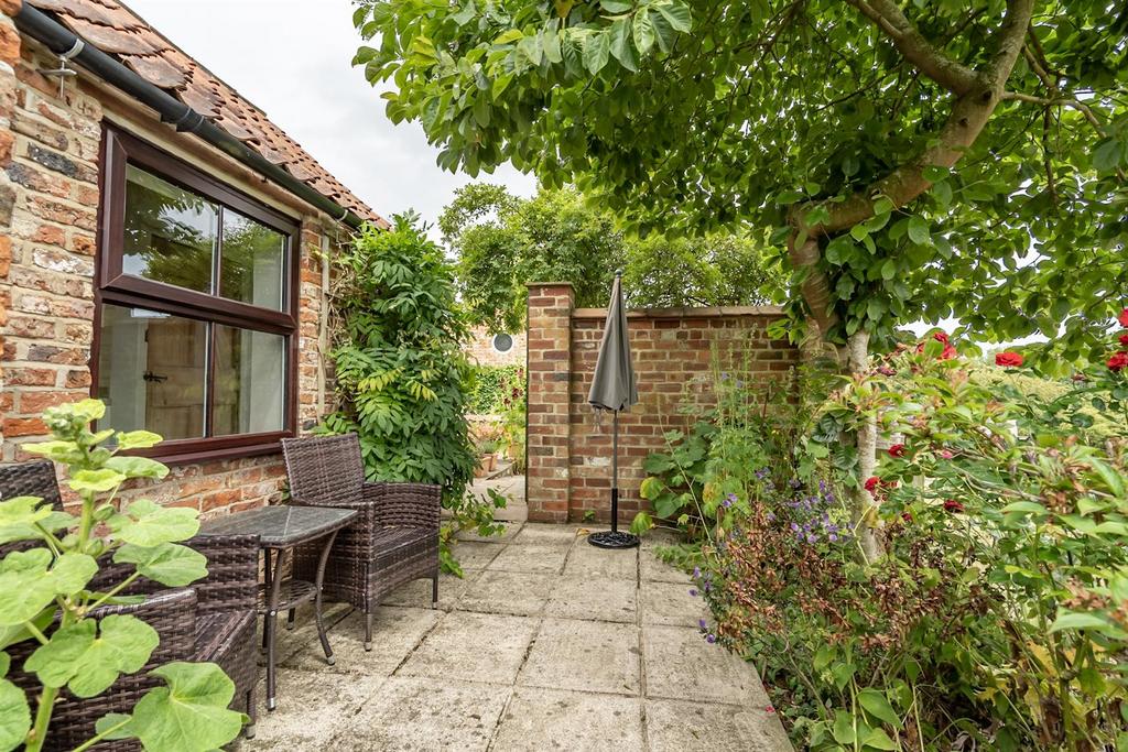 Cottage Patio