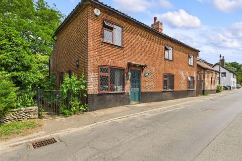 4 bedroom cottage for sale, The Street, Hempnall, Norwich, NR15 2AD