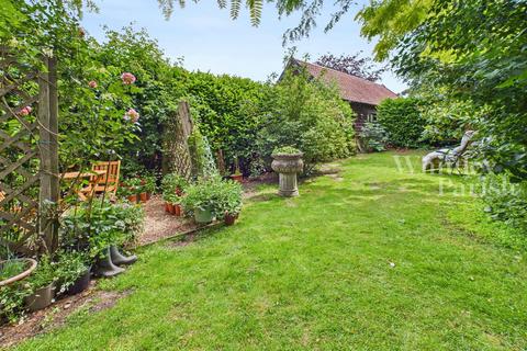 4 bedroom cottage for sale, The Street, Hempnall, Norwich, NR15 2AD