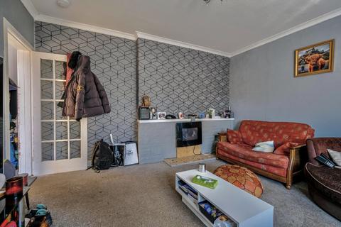 17 Glendyne Place, Sanquhar, DG4 6AZ