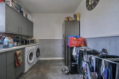 17 Glendyne Place, Sanquhar, DG4 6AZ