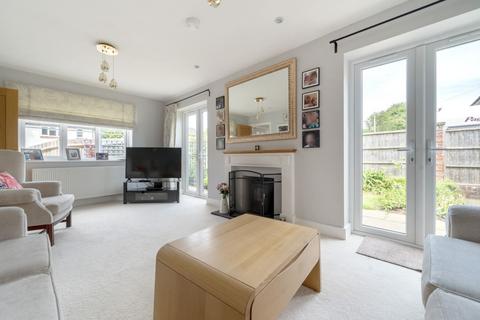 undefined, Sherwood Close, Liss, GU33