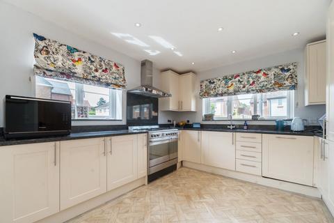 undefined, Sherwood Close, Liss, GU33